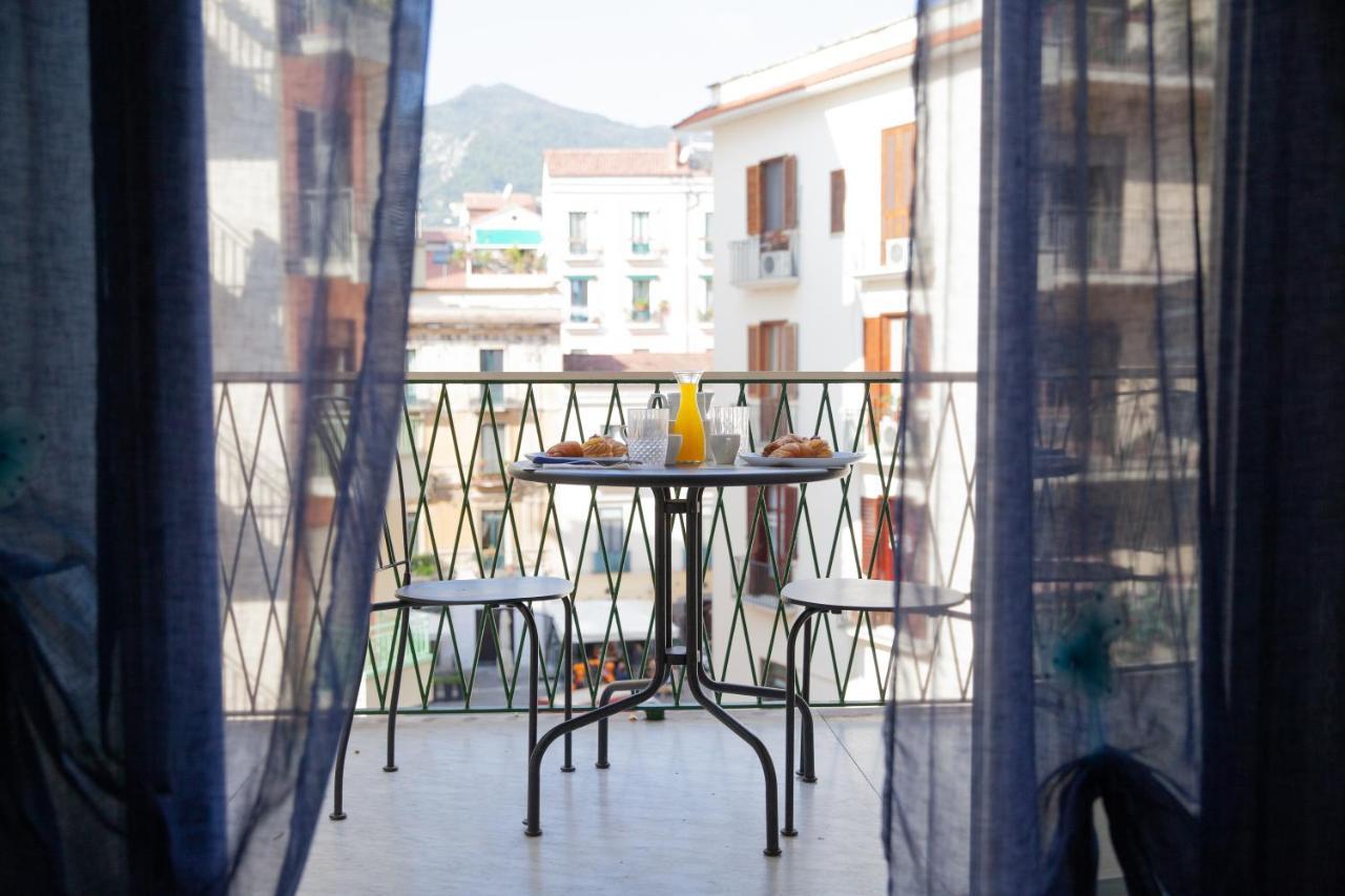 Velia34 Bed & Breakfast Salerno Exterior photo